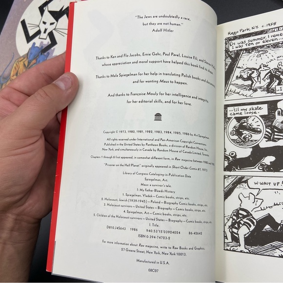 Maus I & II Paperback Box Set by Art Spiegelman Controversial Holocaust Jewish - Picture 8 of 10